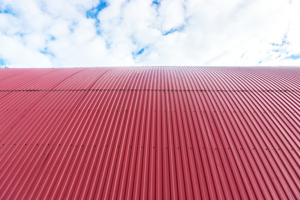 3 Differences Between Corrugated Metal Roofing and Standing Seam Metal Roofing - Image 1