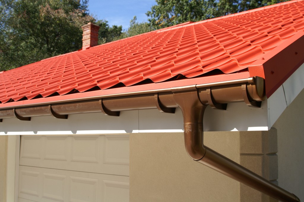 3 Ways to Prevent Damage to Gutters