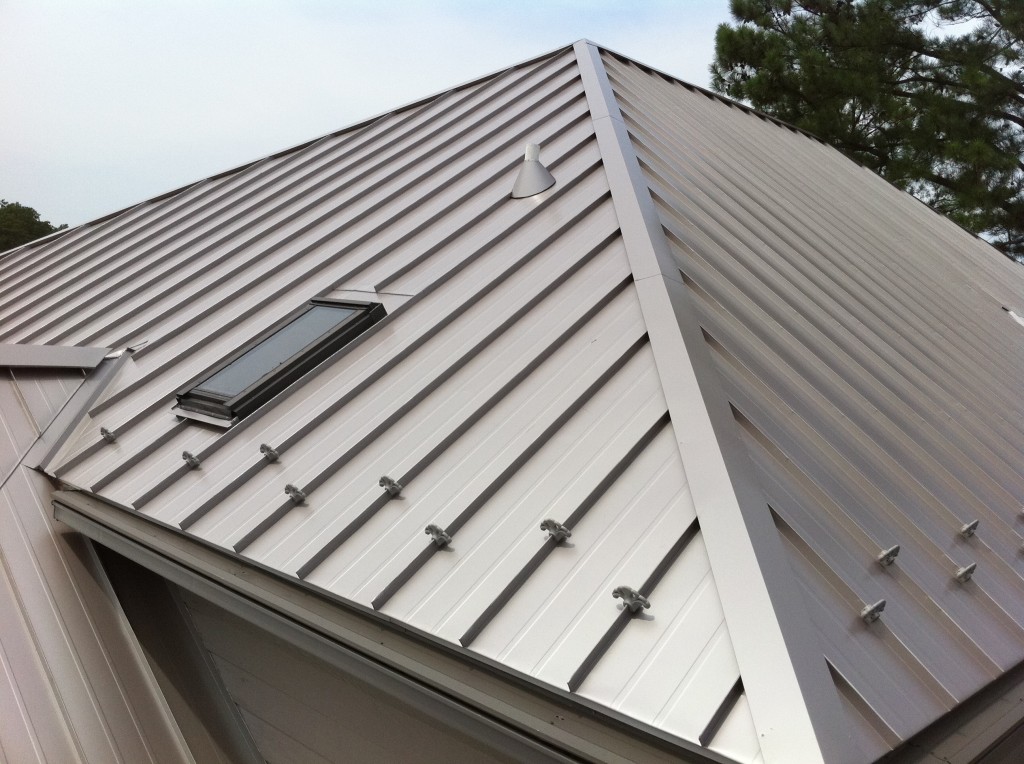 7 Reasons to Install a Standing Seam Metal Roof - Image 1